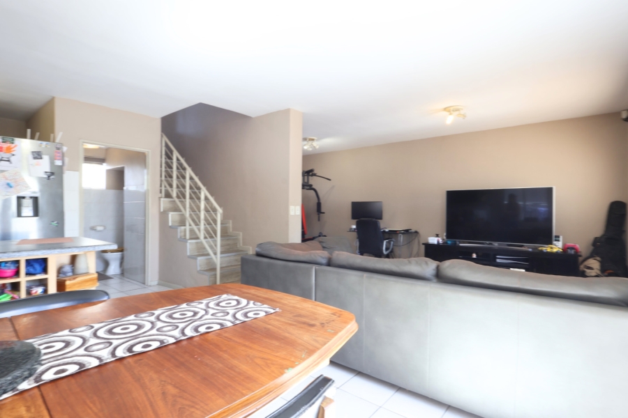 3 Bedroom Property for Sale in Lemoenkloof Western Cape